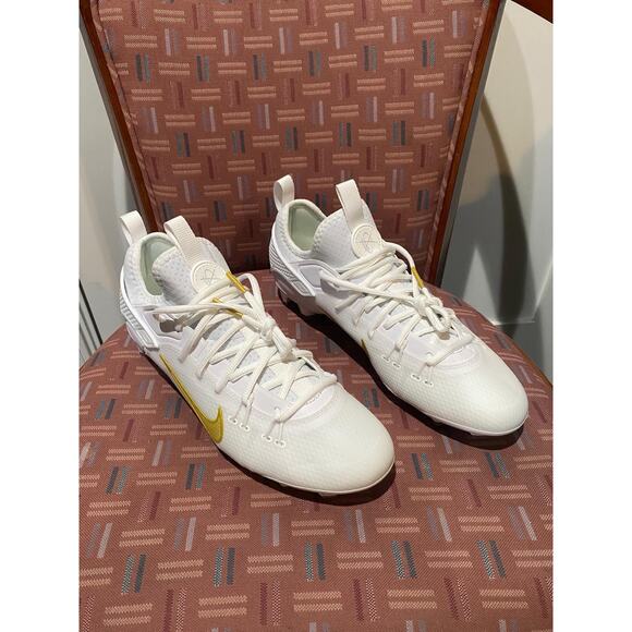 New Nike Men’s Sz 11 Huarache 9 Elite Low LAX 'White Metallic Vivid Gold. - Picture 3 of 6